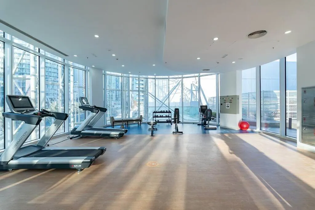 Cosmopolitan Apartment With Burj Khalifa View Dubai